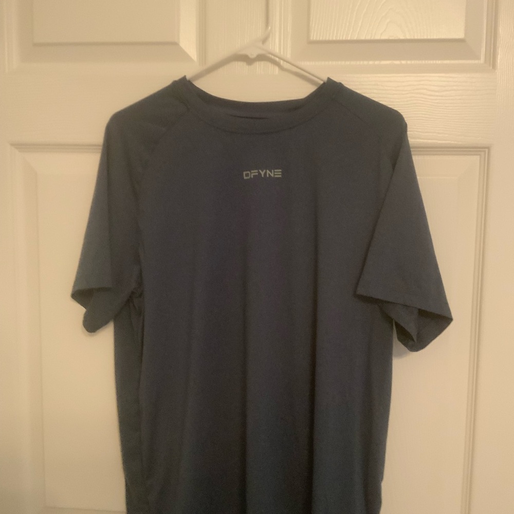 DFYNE Men's Classic Navy Tee